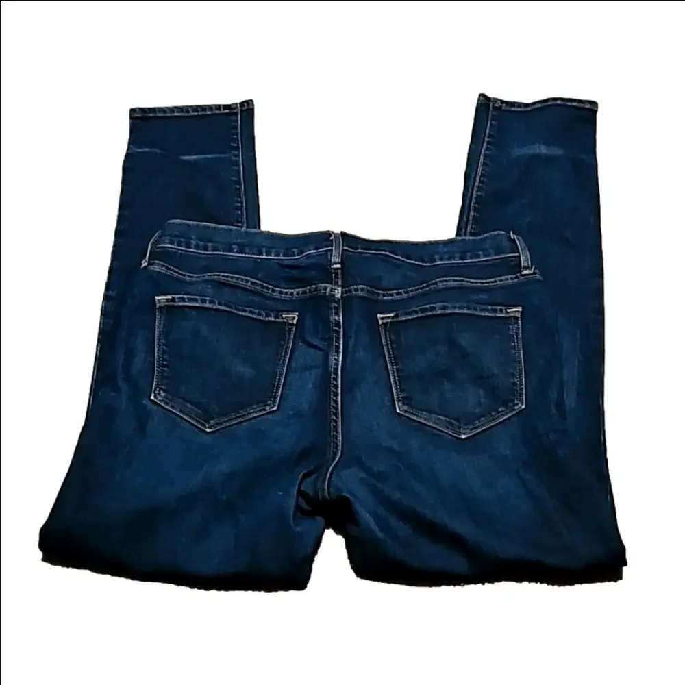 Old navy original mid rise size 10 short - Picture 2 of 2